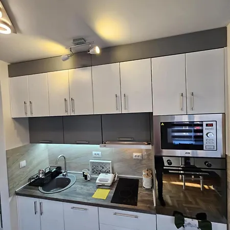 Apartament Daluxst *